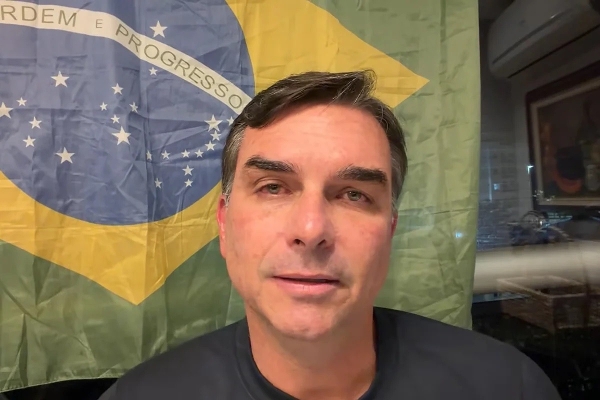 Flávio Bolsonaro defende castração de estupradores após morte de bebê; entenda