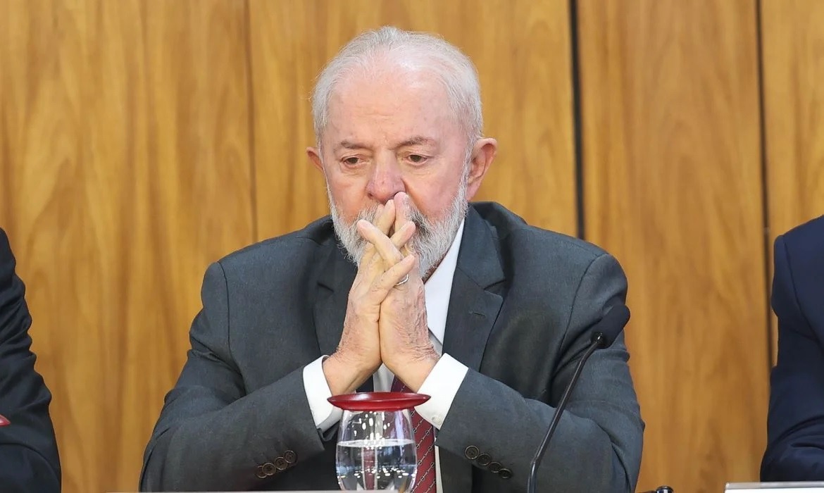 Lula avalia faltar ao primeiro debate eleitoral para evitar ataques
