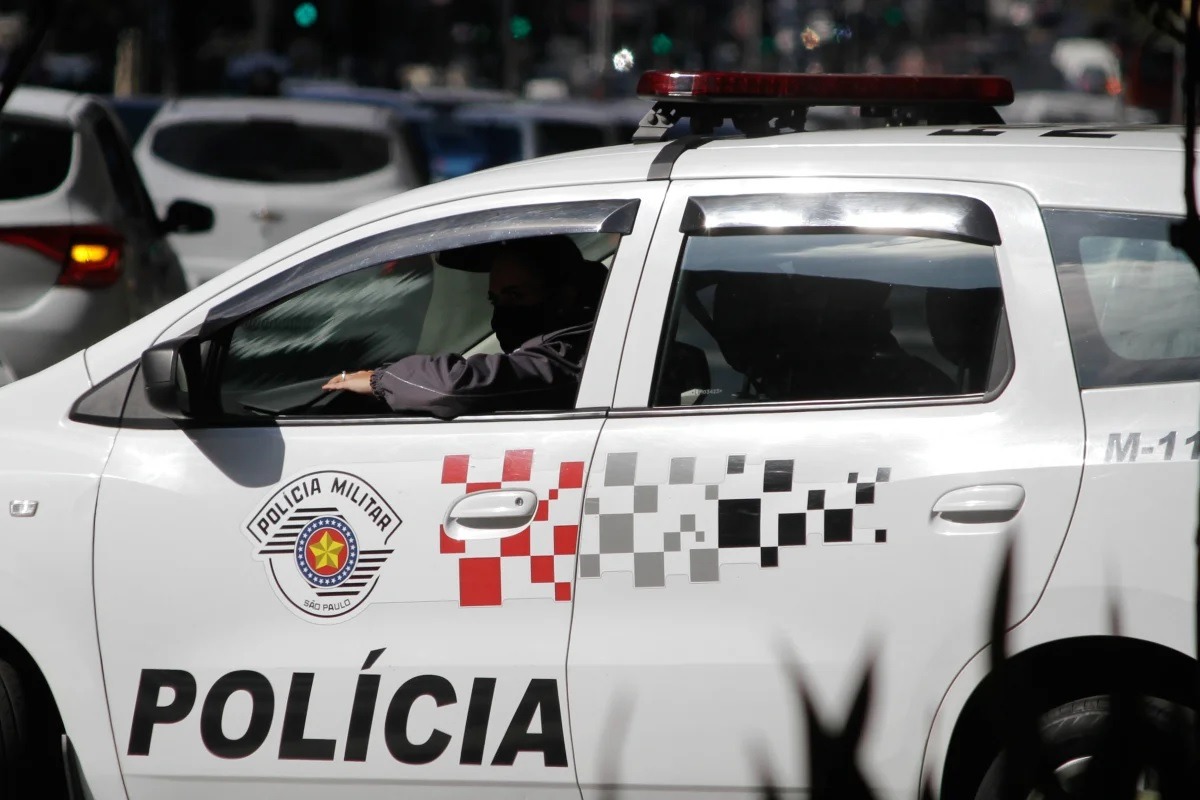 Homem morre após ser agredido a marteladas pela sogra e esfaqueado pelo genro