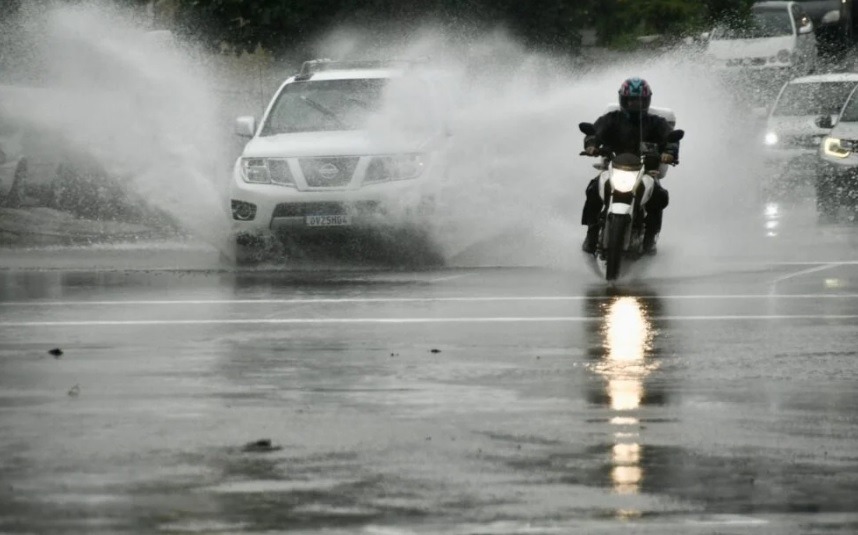 Chuvas em Natal já acumulam 408 mm em julho, superando a média histórica do mês, que é de 234 mm