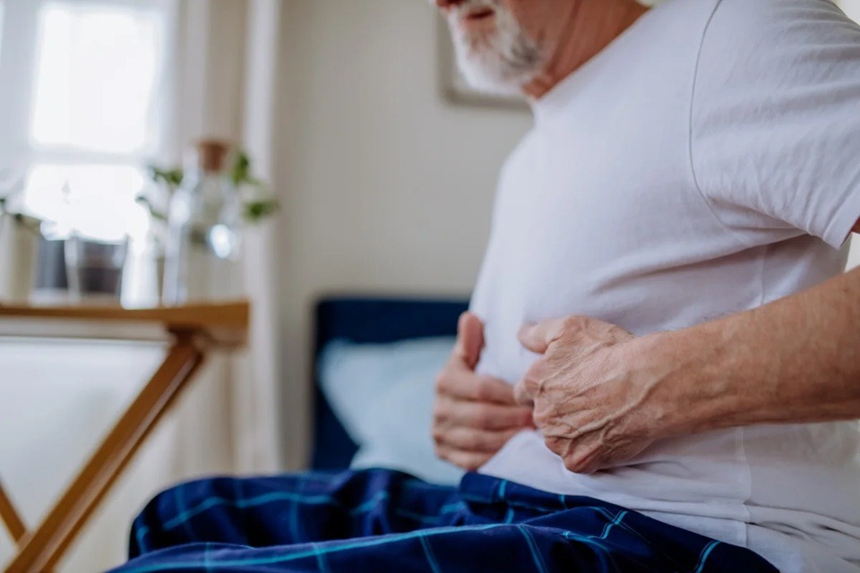 Indigestão pode ser um sinal de risco de infarto, diz cardiologista