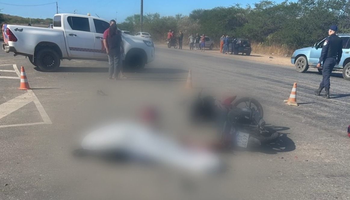 Professora morre em acidente a caminho da escola na RN-118