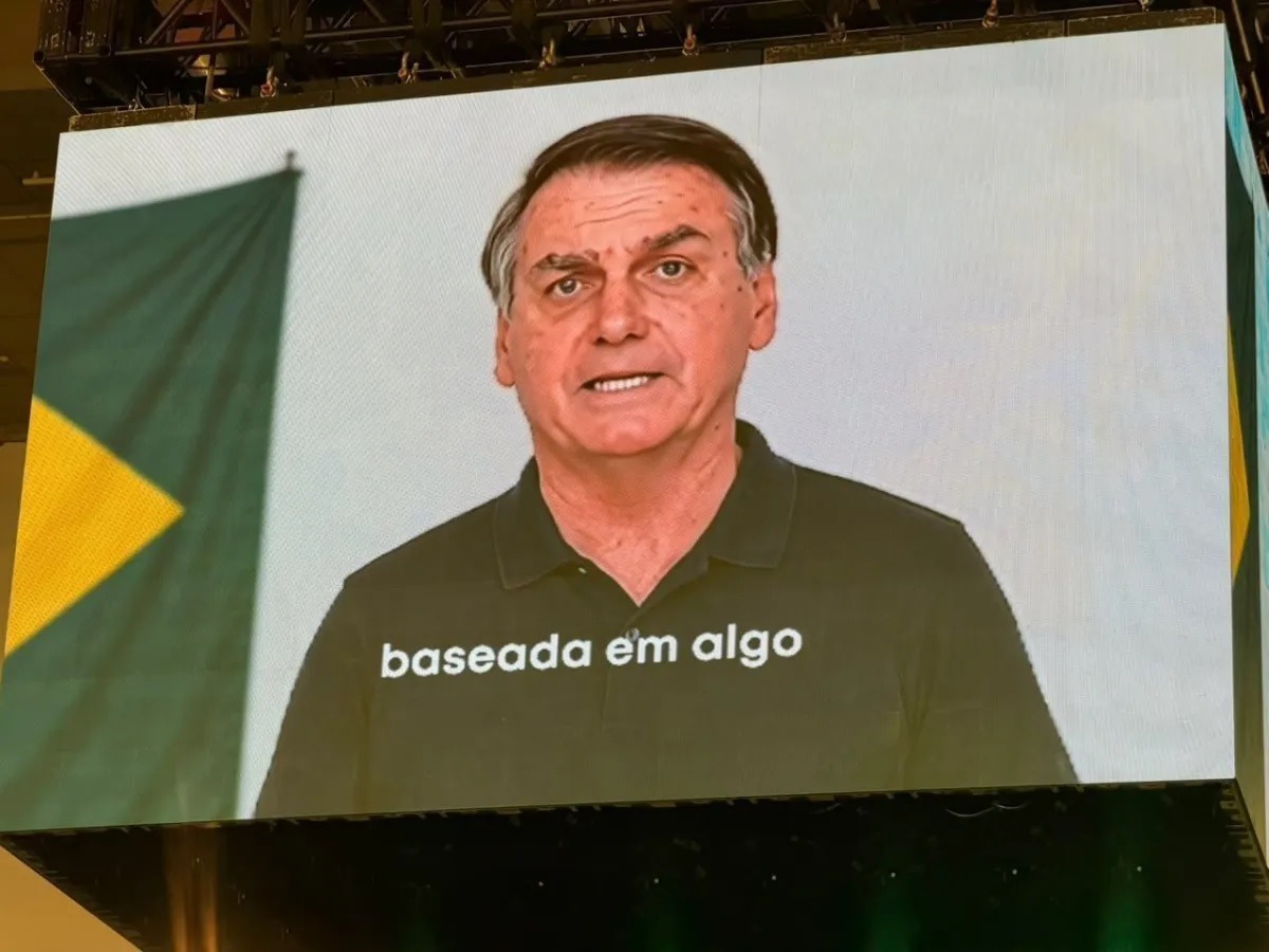 Defesa nega que Bolsonaro tenha autorizado uso de vídeo com IA