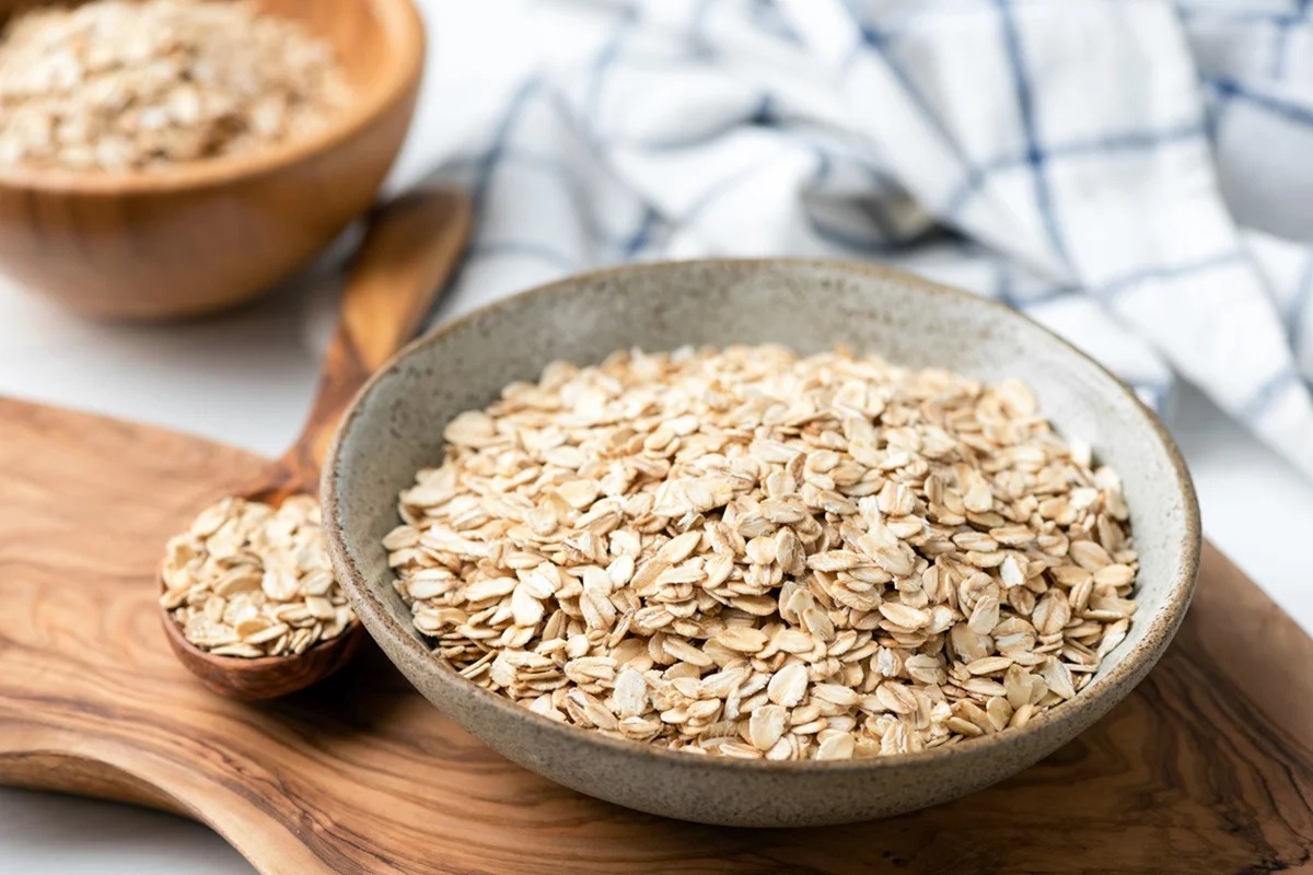 Aveia ajuda a emagrecer? Nutricionista explica como consumir
