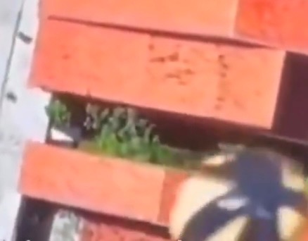 Criminosos utilizam drone para arremessar explosivo em residência