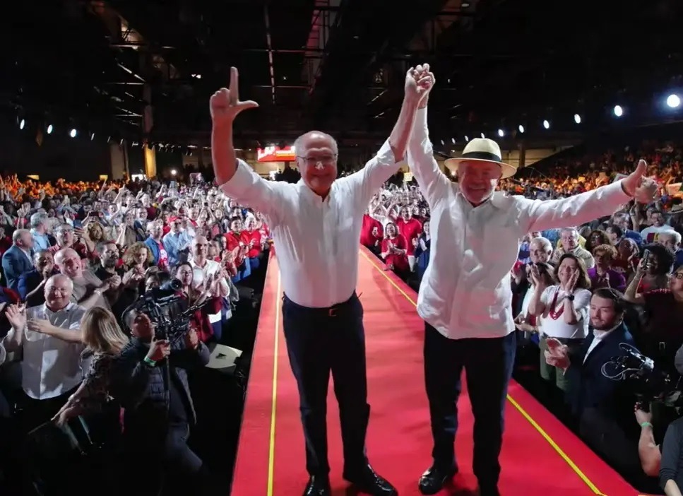 ‘Meu quarto mandato será para mudar esse país’, afirma Lula em lançamento da candidatura