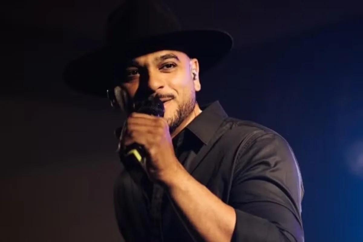 Cantor sertanejo é internado e diagnosticado com leucemia