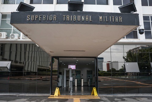 Tenente do Exército perde posto e patente após transmitir HIV intencionalmente para duas mulheres