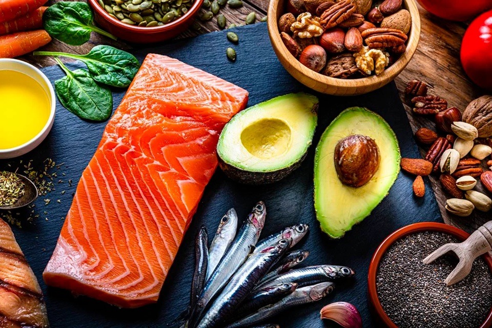 Além da sardinha, cardiologista aponta 10 alimentos aliados do coração; confira