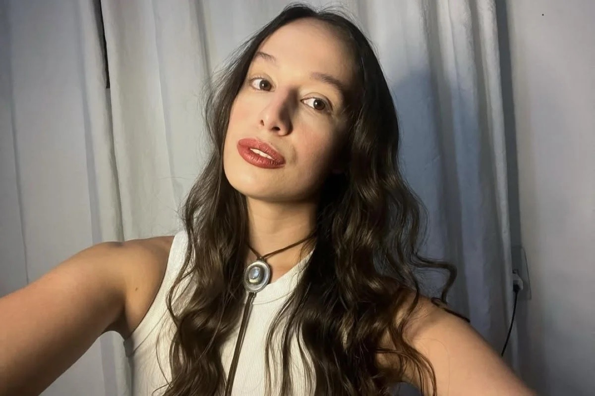 Mesmo com medida protetiva, jovem é assassinada a tiros pelo ex