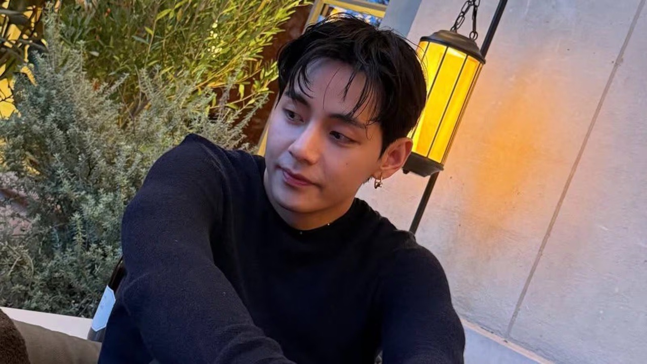 Integrante do BTS surpreende fãs ao revelar que está ficando surdo