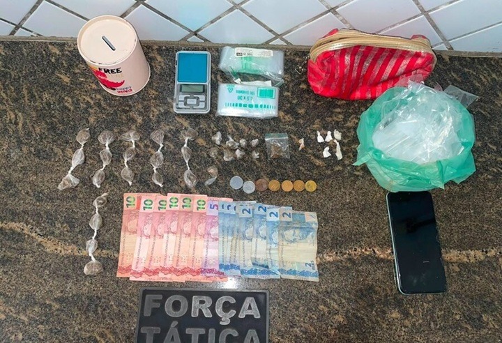 PM apreende maconha, cocaína, crack e materiais para o tráfico na Grande Natal