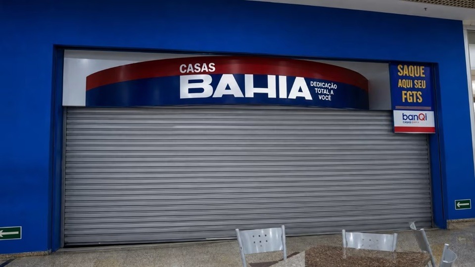 Casas Bahia pede recuperação judicial após confirmar fechamento de lojas