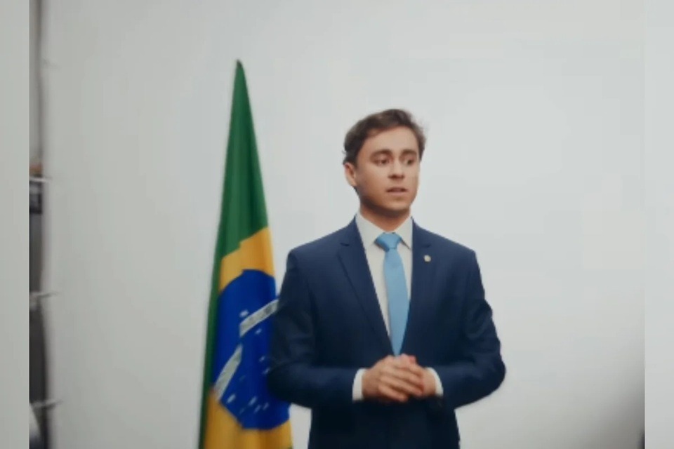 [VÍDEO] Nikolas alfineta Lula: “Nem o filho dele quer morar aqui”