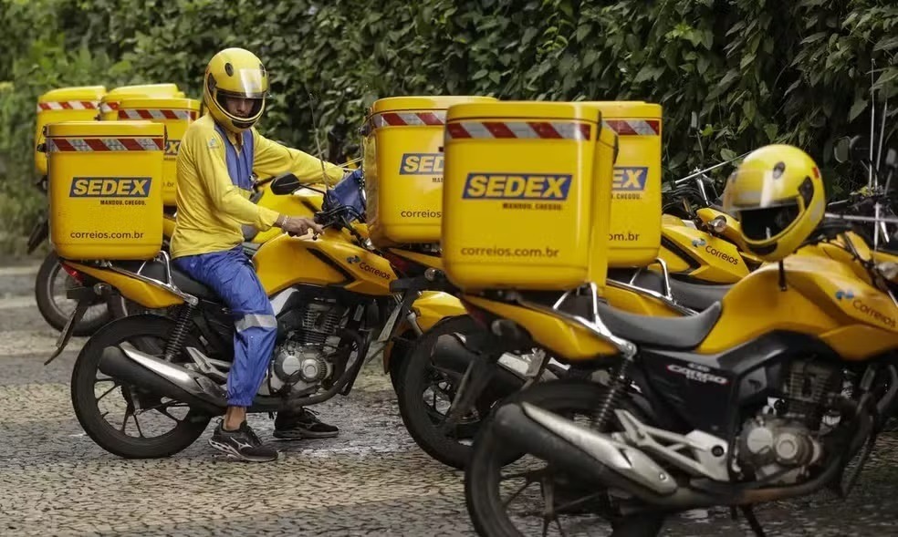 Correios passam a entregar compras do Paraguai no Brasil; veja regras