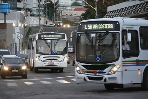 Linha de ônibus que liga Ponta Negra às Rocas terá mudança a partir desta segunda; entenda