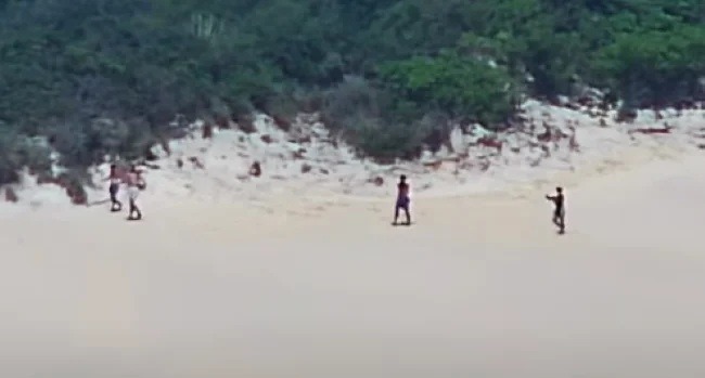 Turistas são flagrados no Morro do Careca