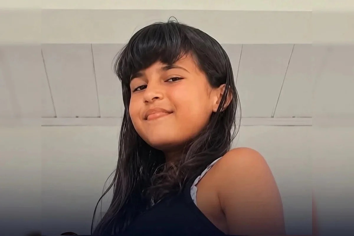 Mãe de menina encontrada morta com coleira no pescoço é presa