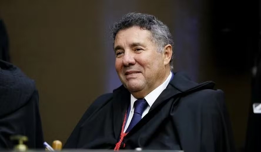 Desembargador recebe R$ 70 mil e mostra saldo de R$ 96 para defender salário: “Muito trabalho, suor e, acima de...