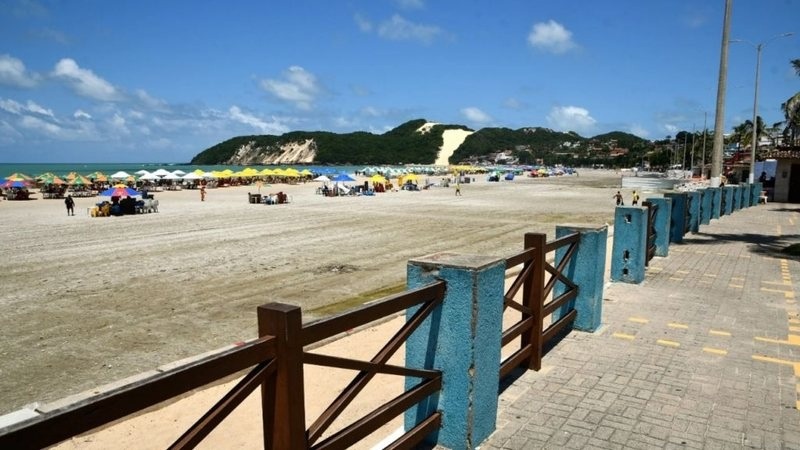Natal vai instalar quadras esportivas na areia de Ponta Negra