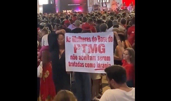 VÍDEO: Em ato “Mulheres com Lula”, petistas protestam contra o próprio partido por falta de verba para candidaturas femininas