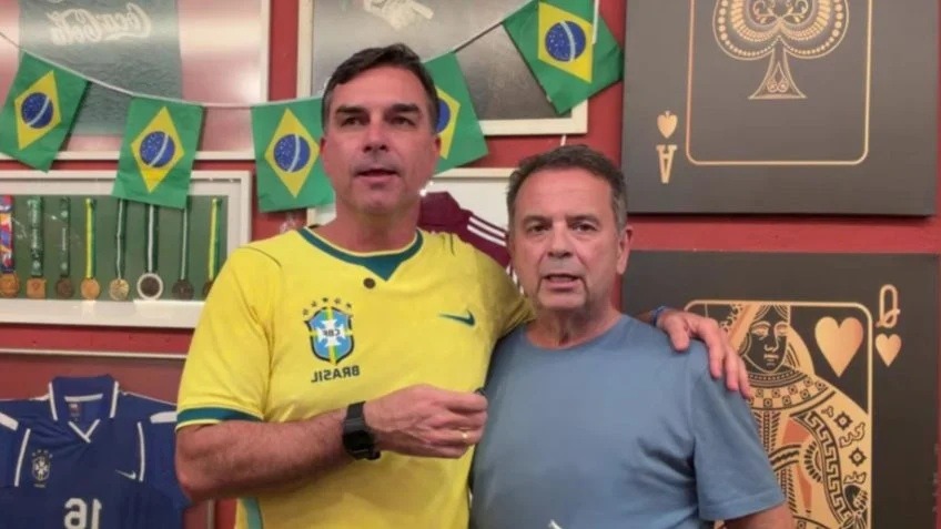 Flávio Bolsonaro virá ao Rio Grande do Norte em setembro, anuncia Rogério Marinho