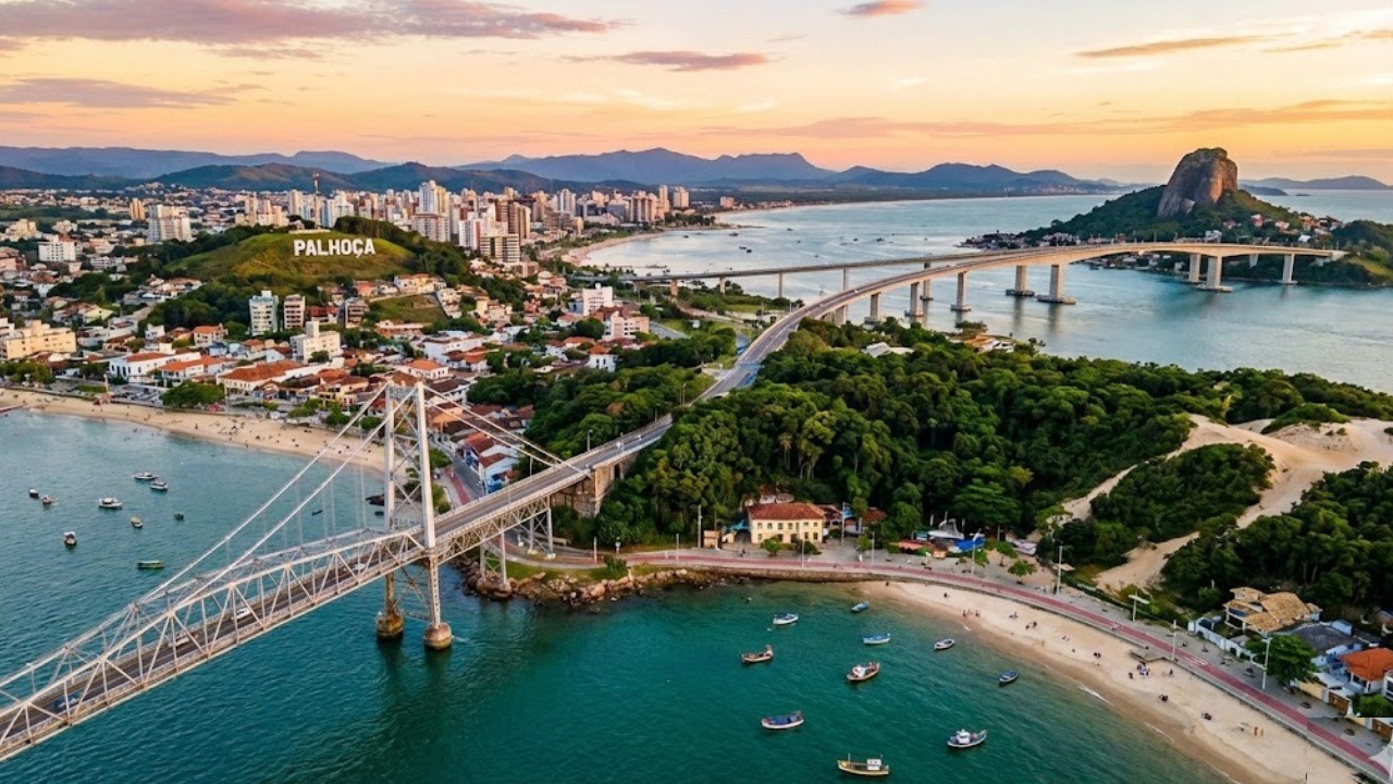 Brasileiros estão procurando 146% mais por esta cidade, impulsionados pelo custo, qualidade de vida e pela cultura do surf