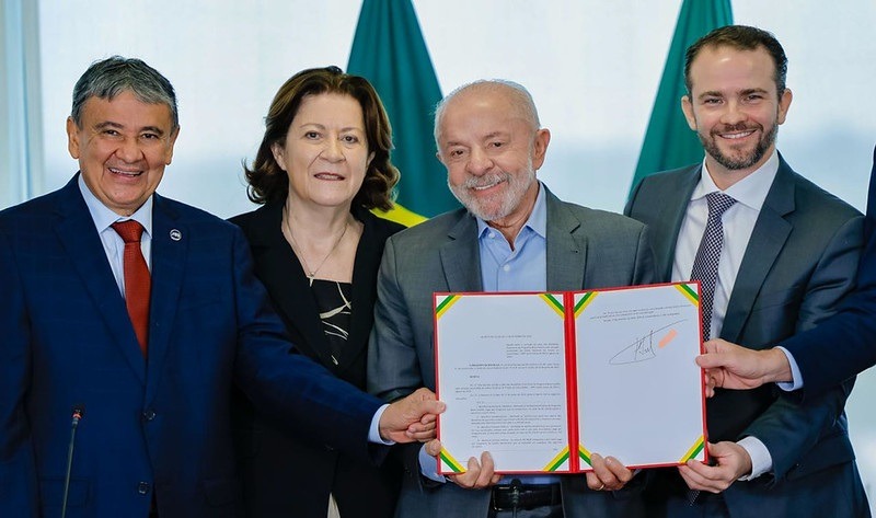 Governo Federal anuncia reajuste do Bolsa Família para R$ 691, a 15 dias das eleições