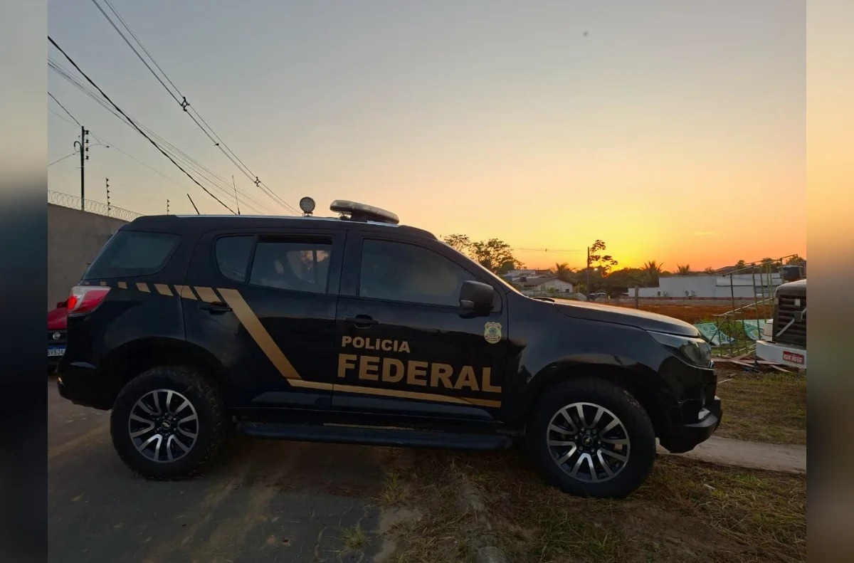 Policiais salvaram bebê engasgado enquanto prendiam foragido por homicídio