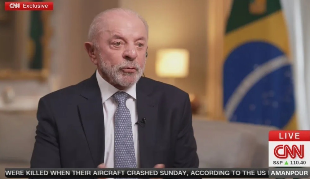 Lula afirma que Trump “age como imperador” e prepara lista de reciprocidade para retaliar tarifaço