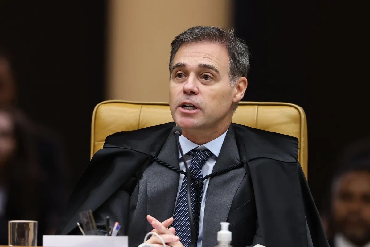 Mendonça rebate acusações de Moraes e pede a Fachin arquivamento de ação