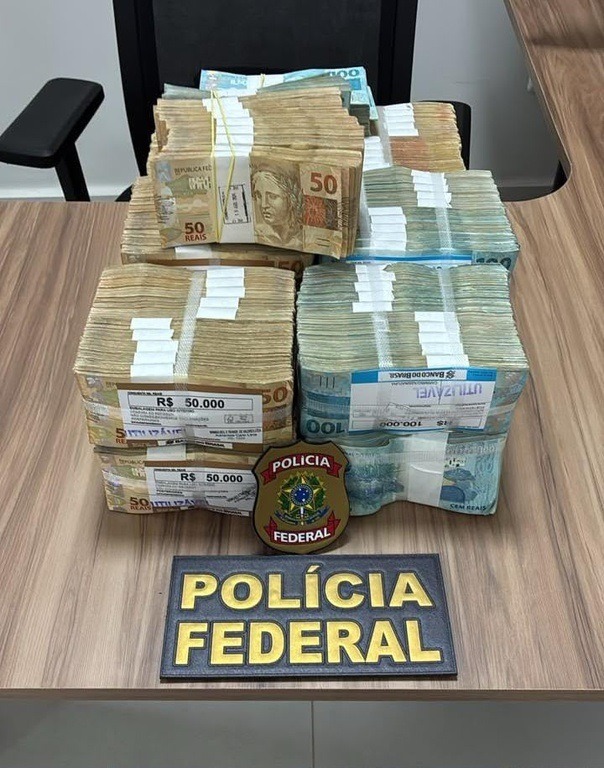 Polícia Federal apreende R$ 400 mil em dinheiro vivo em Mossoró; valor foi sacado por pessoa vinculada a um candidato