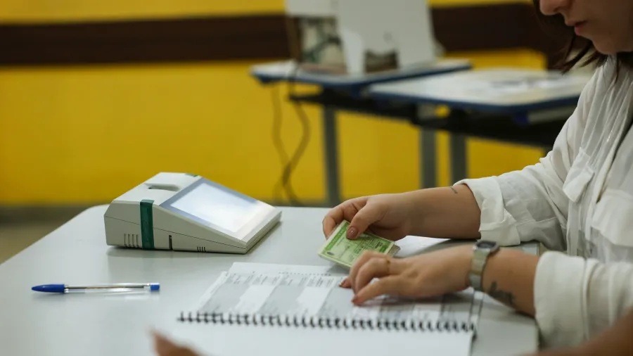 Perdi meu título de eleitor. Posso votar nas eleições 2026?