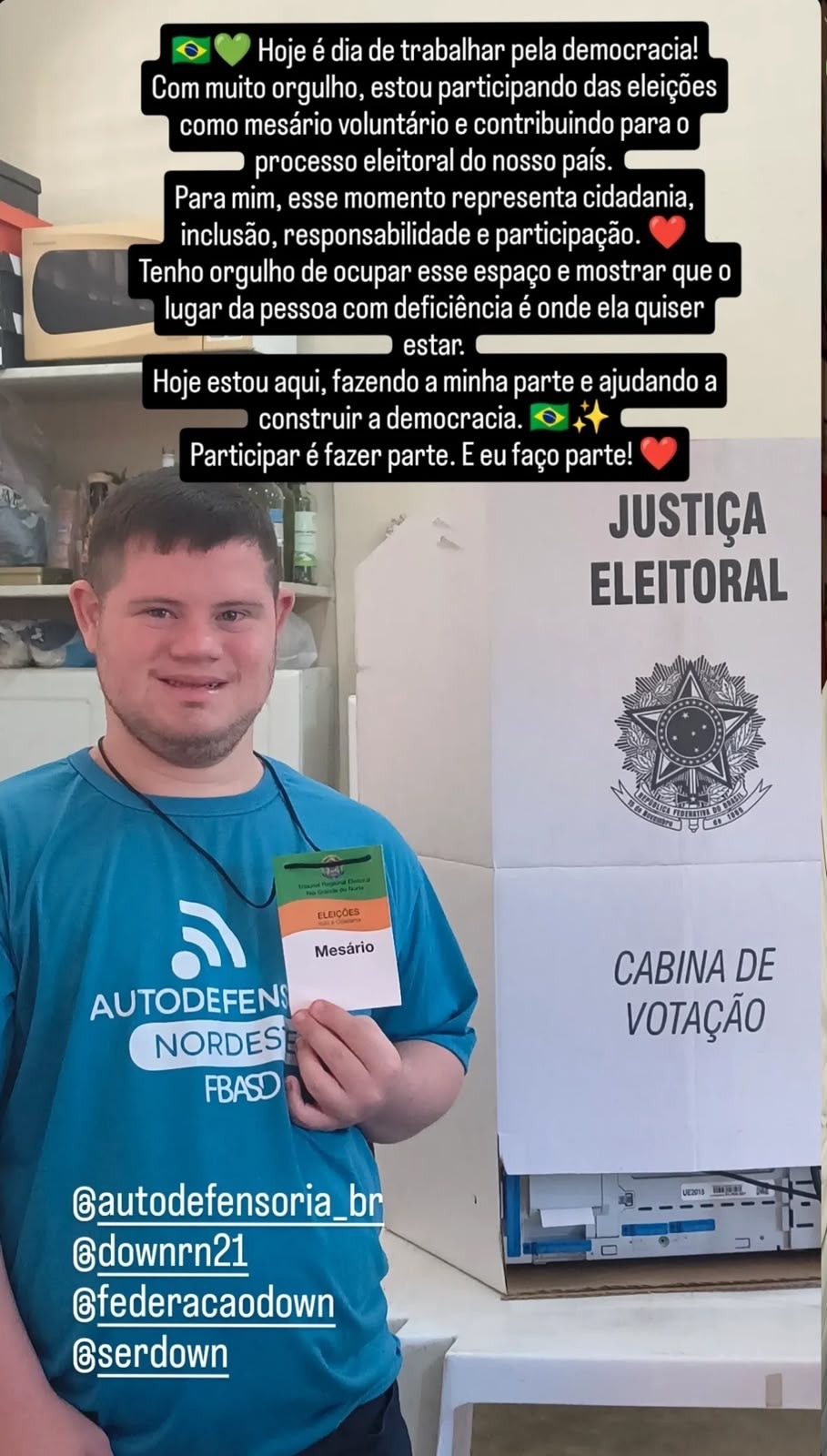 Jovem com síndrome de Down participa das eleições como mesário em Natal