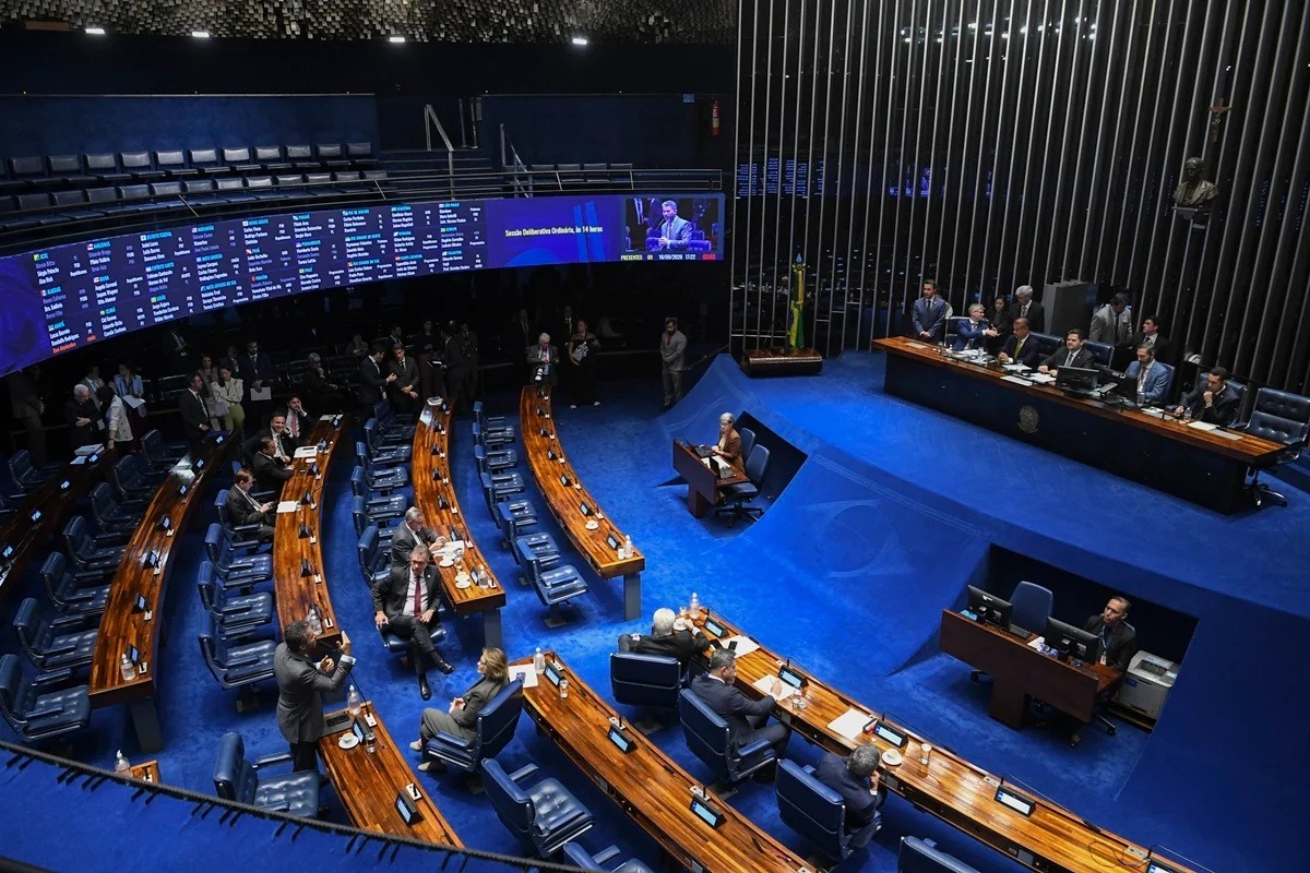 PL elege 19 senadores, dobra de tamanho e consolida a maior bancada da Casa