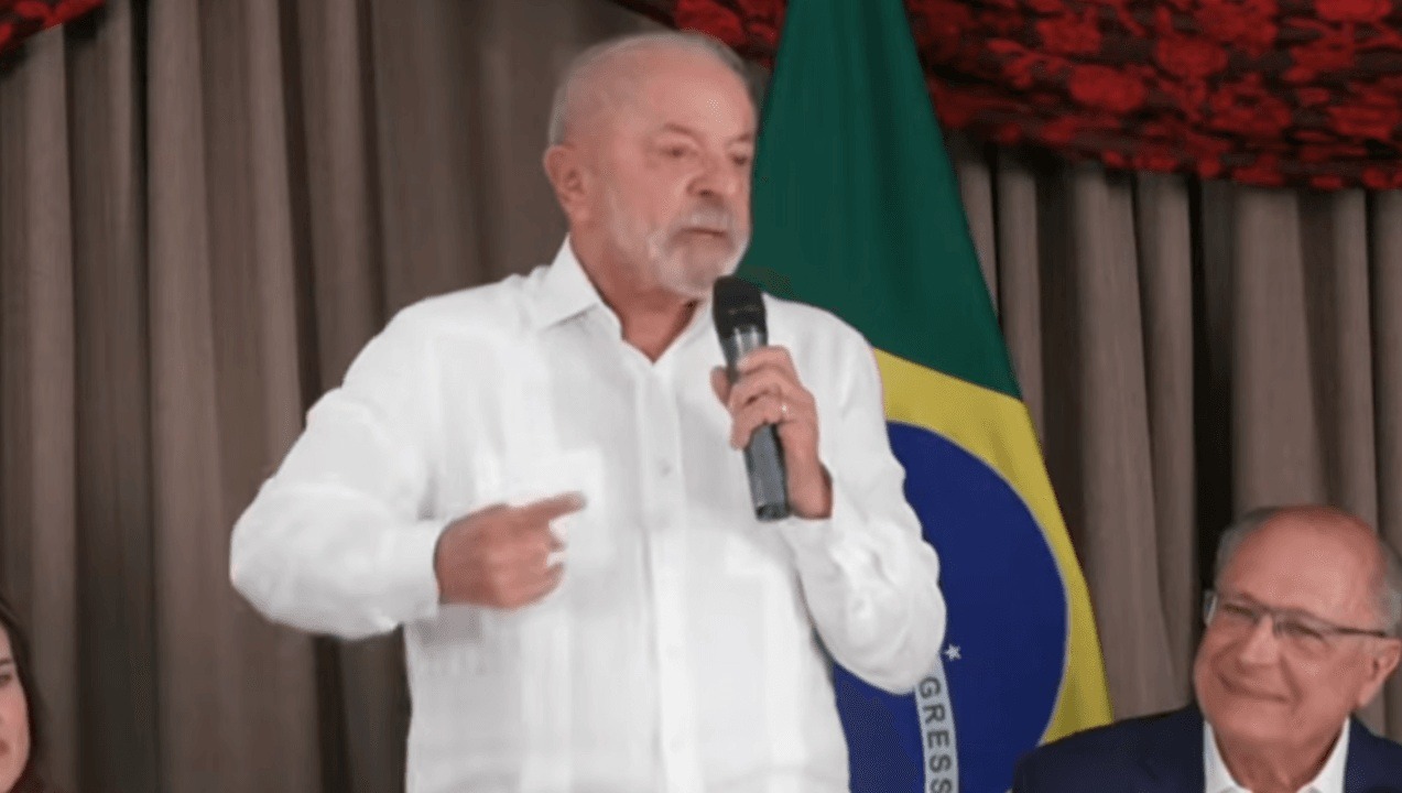 AtlasIntel: Desaprovação de Lula chega a 53,4% e 51,9% avaliam governo como ruim ou péssimo