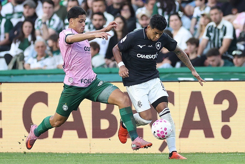 Botafogo empata com Coritiba e soma primeiro ponto na 'Era Tite'; veja classificação atualizada