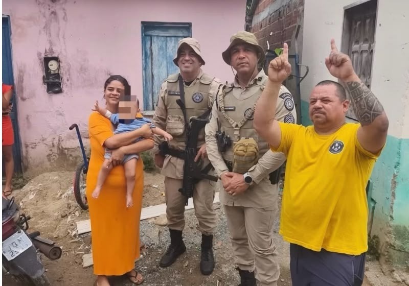 [VÍDEO] Bebê de 11 meses resgatado após sequestro recebe alta e reencontra família