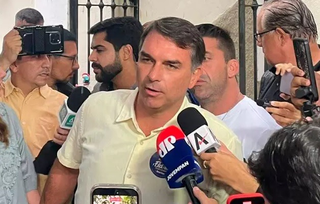 Flávio pede ao TSE mais 2 horas de votação em 17 cidades de SP, PR e SC por causa de...