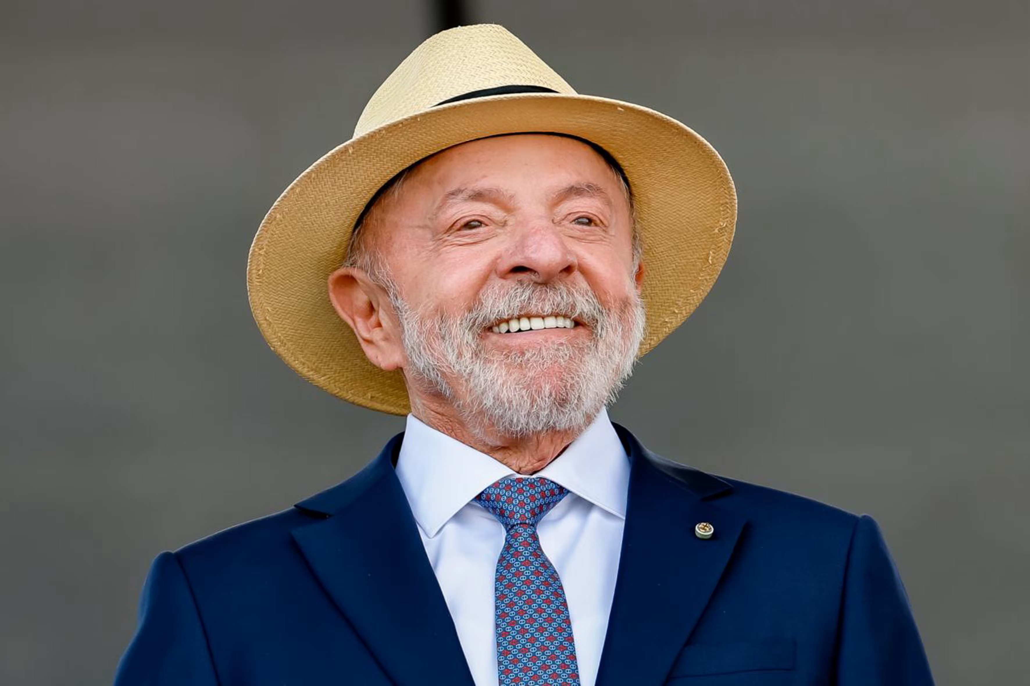 Lula reeleito terá de remanejar R$ 20 bi do Orçamento para pagar “bondades”