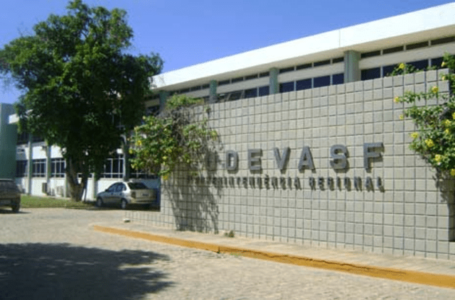 Enquanto potiguares buscam união, proposta paraibana beneficia RN com estatal