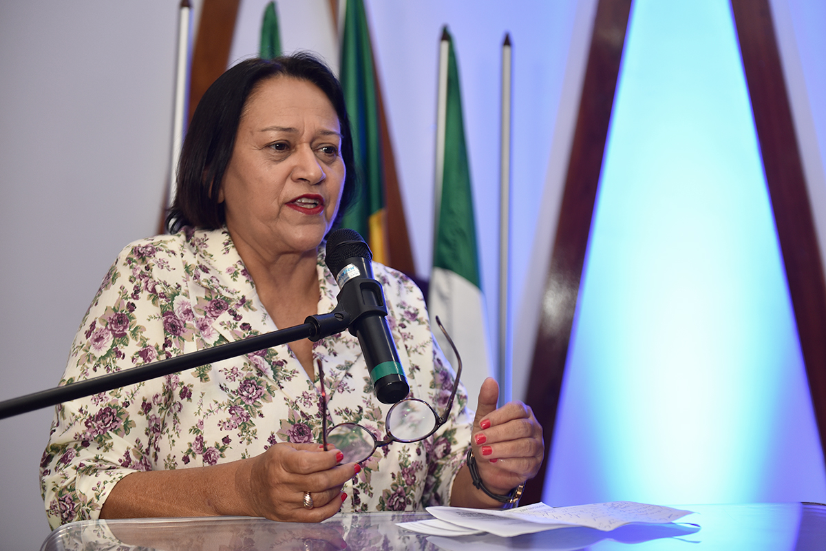 Fátima Bezerra diz que “valoriza servidor ao antecipar folha de janeiro”