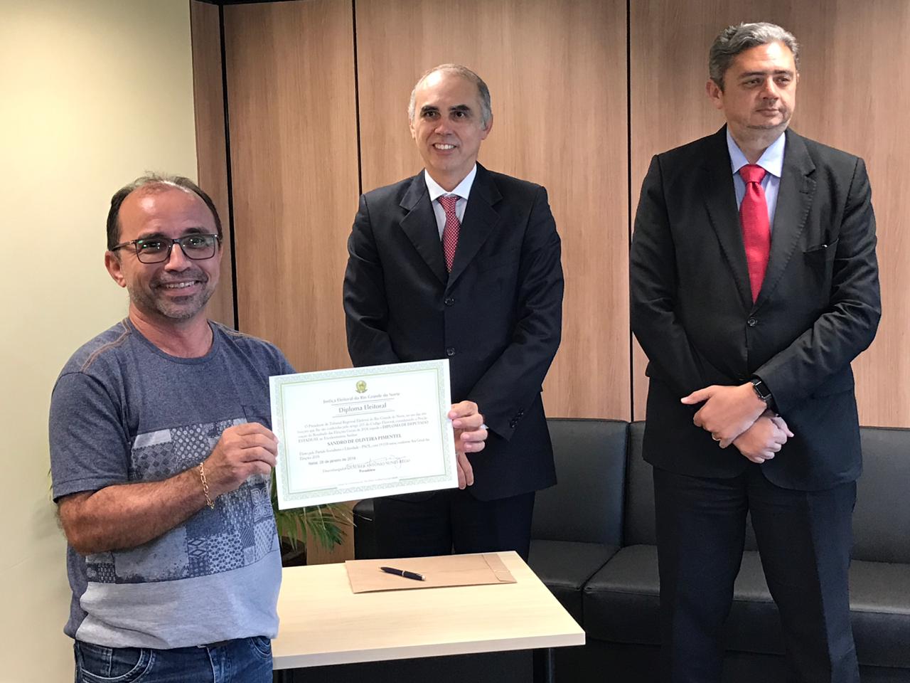 TRE-RN diploma Sandro Pimentel