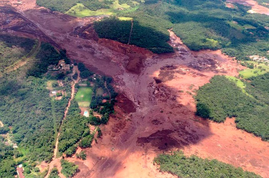 Senadores querem instalar CPI para investigar tragédia de Brumadinho