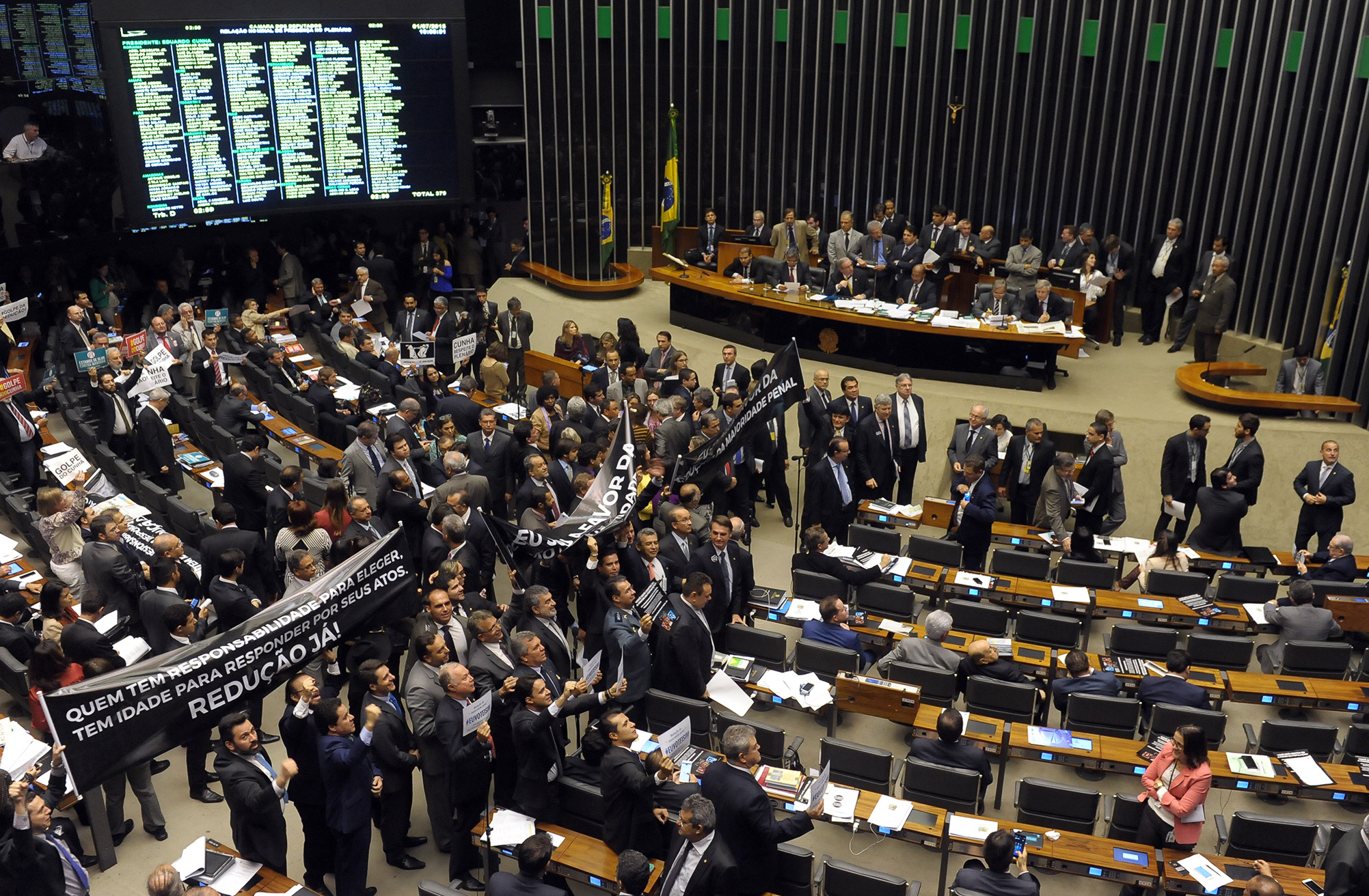 Câmara cria comissão para acompanhar investigações em Brumadinho