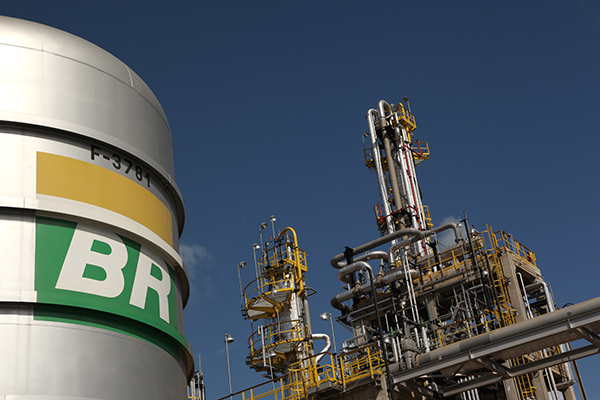 Petrobras paga US$ 682 milhões em acordo com Ministério Público