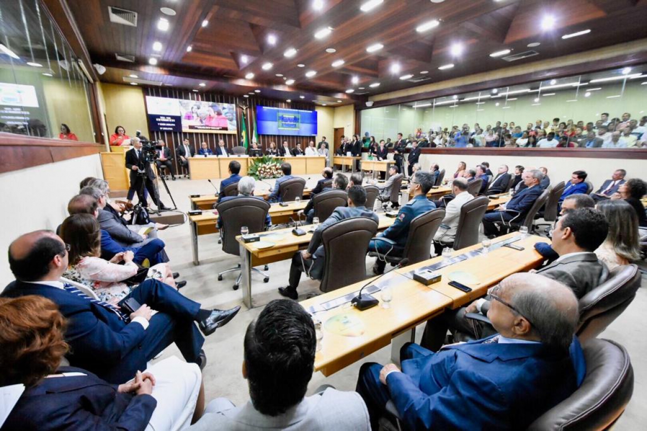 Projeto prevê fim do voto secreto na AL e controle de presença dos deputados