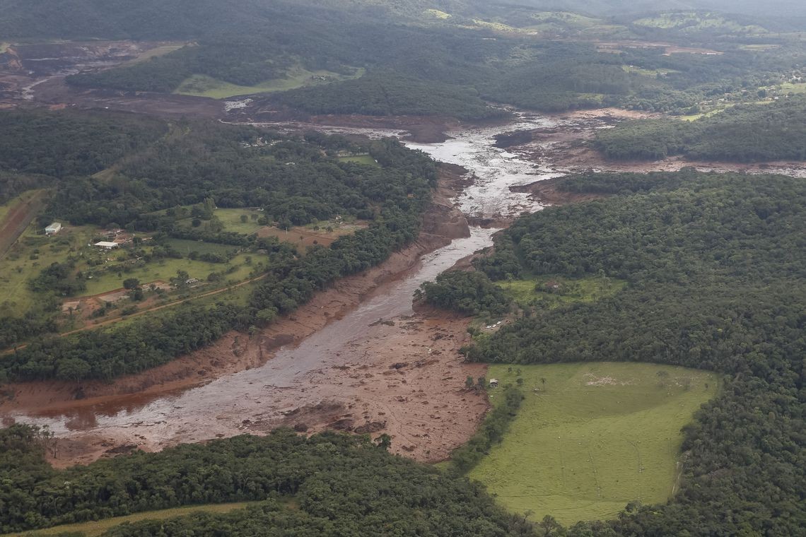 Comissão de deputados vai amanhã a Brumadinho