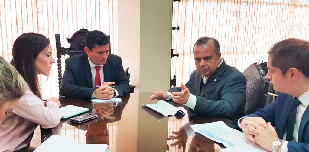 Rogério Marinho se reúne com Sérgio Moro para debater reforma da Previdência