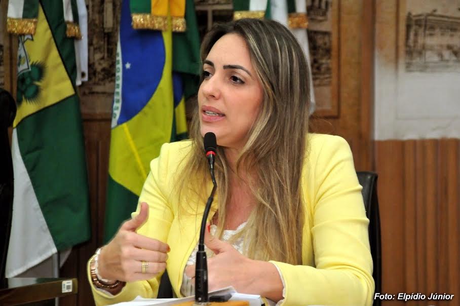 Vereadora Ana Paula cobra sabatina com secretária da Semtas
